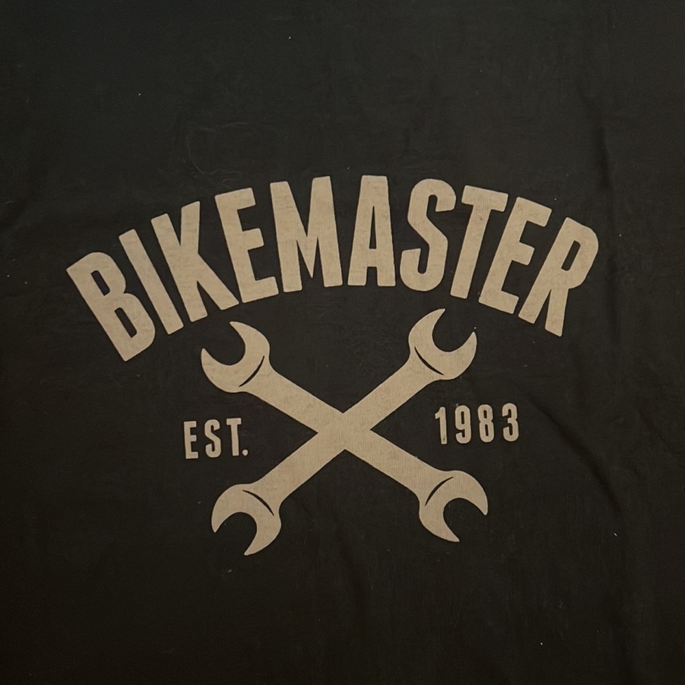 EUC bikemaster tee black size large